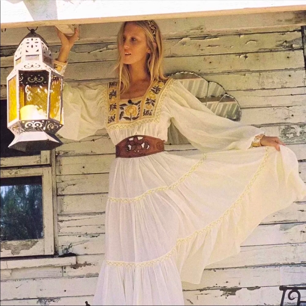 Boho Cotton Embroidered Daisy Floral Prairie Dress - Picture 3 of 10